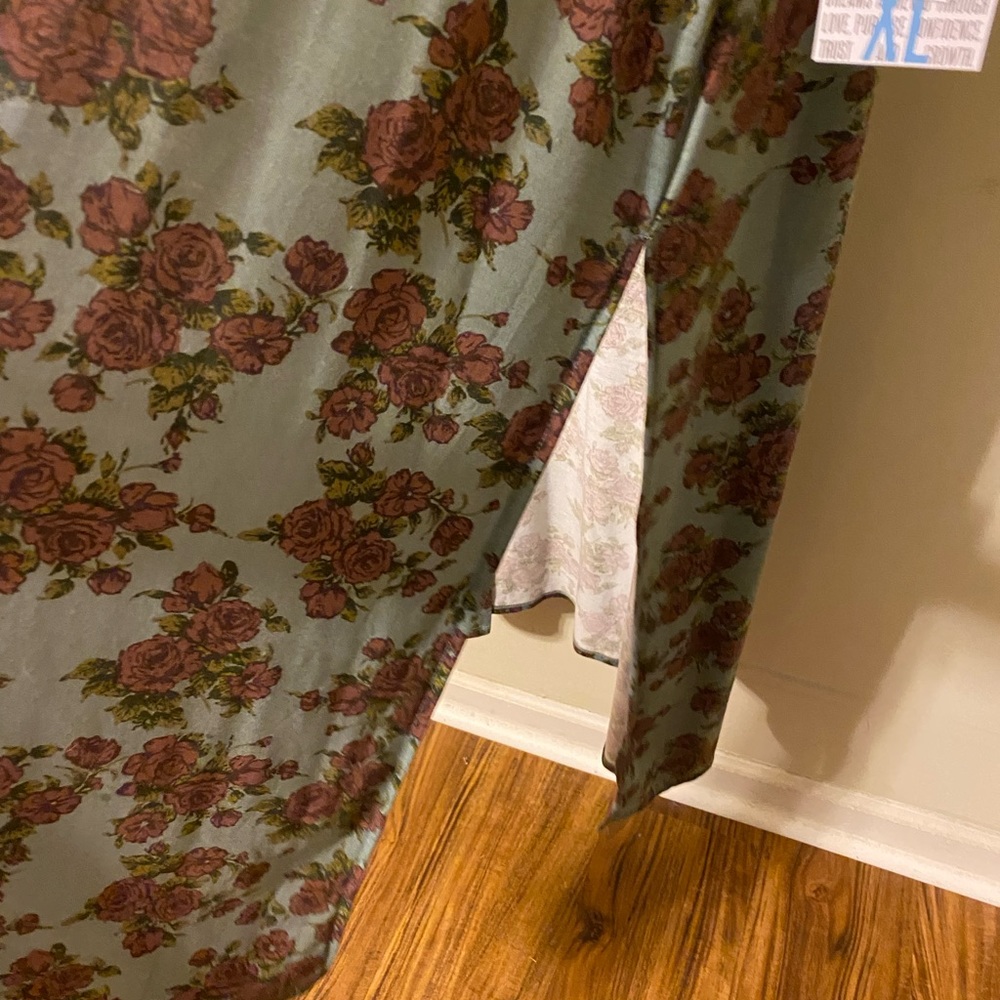 LULAROE JOY Sleeveless Long Floral Cardigan - Picture 3 of 5
